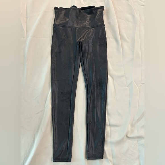 Spanx Faux Leather Shiny Black Leggings - L - Picture 2 of 9